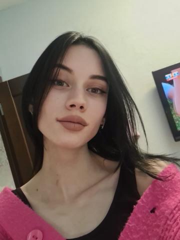 Шарлотта Горячая Горничная фото 5