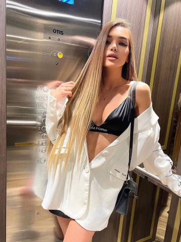 София Секретарша фото 2